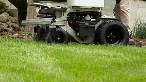 Venture™ FS3100 Ride-On Spreader/Sprayer | Ferris